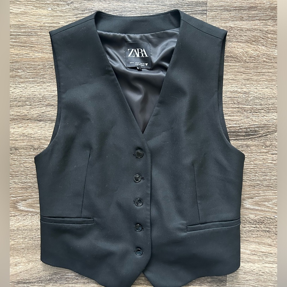 Zara vest